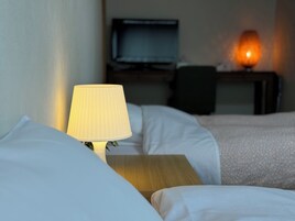 ツインルーム | セーフティボックス (室内)、WiFi (無料)、ベッドシーツ