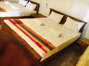 Desk, rollaway beds, free WiFi - Alikele Hotel Sigiriya (Inamaluwa)