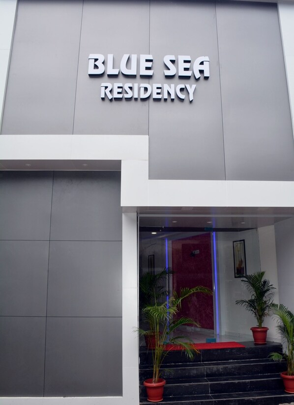 Front of property - Hotel Blue Sea Residency (Mumbai)