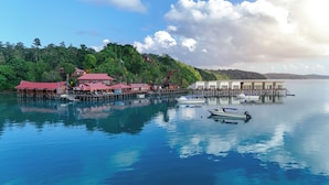 Unclassified image, 4 of 56, button - Noah Maratua Resort (Maratua Island)