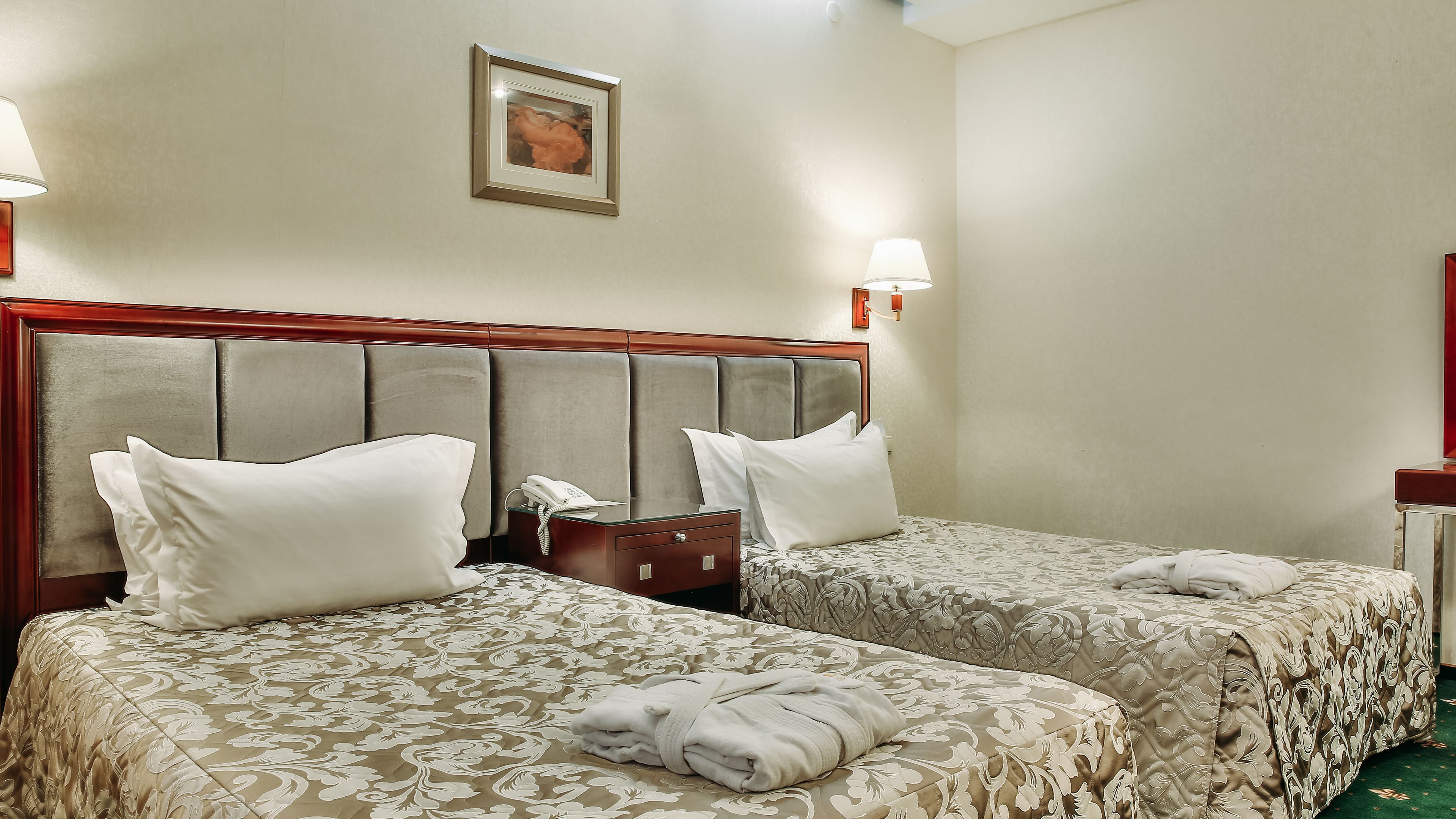 Foto - Goldman Empire