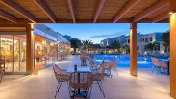 Seasonal outdoor pool, sun loungers