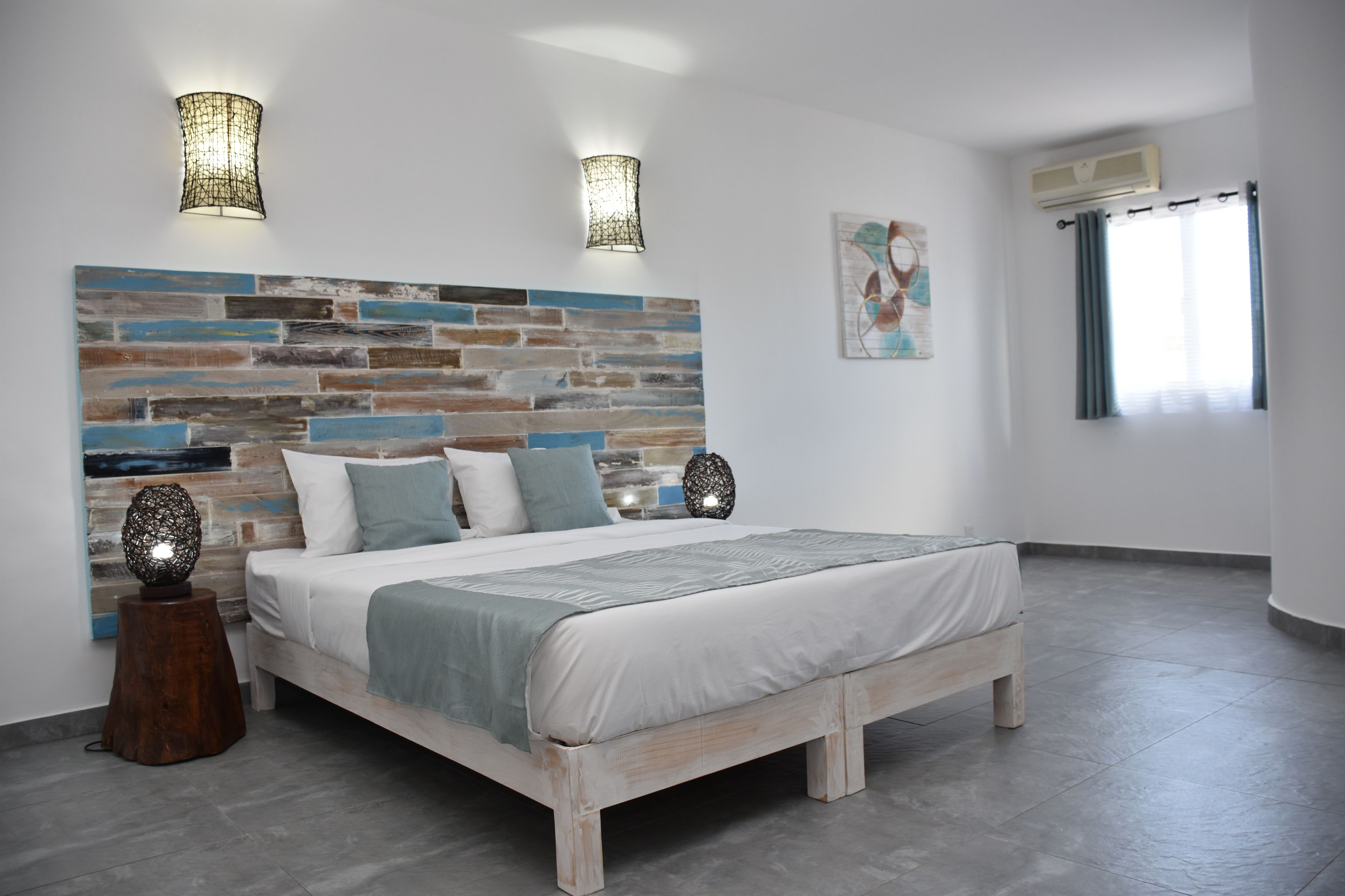 슈피리어룸 | 객실 내 금고, 책상, 방음 설비, 다리미/다리미판