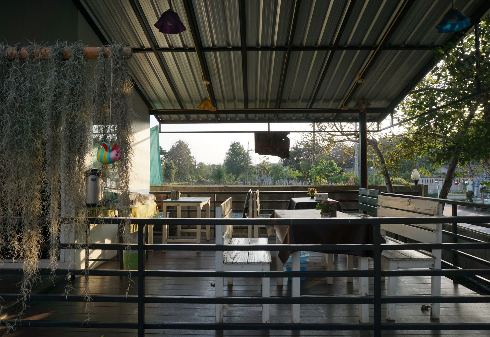 Tempat makan luar