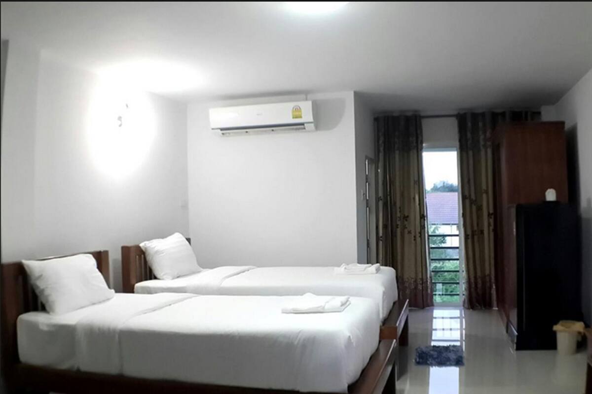 Standard Room | Rollaway beds, free WiFi