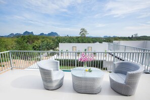 3 Bedrooms Villa with Private Jacuzzi