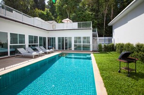 3 Bedrooms Villa with Private Jacuzzi