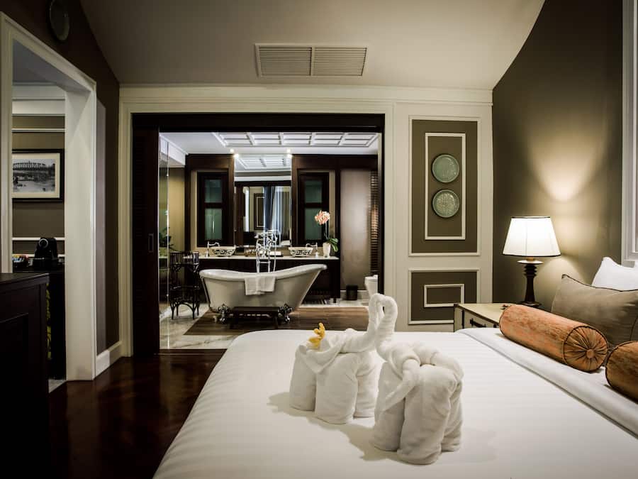 Riverfront Colonial Suite | In-room safe, desk, soundproofing, rollaway beds