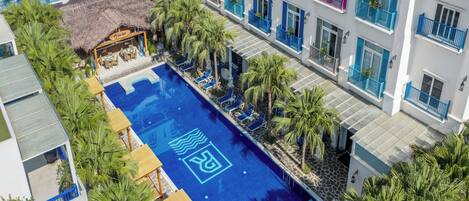 Outdoor pool, open 6:30 AM to 9:00 PM, sun loungers