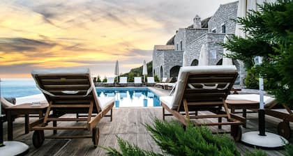 En Plo Luxury Suites