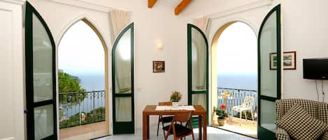 Studio Deluxe, balcon, vue mer | Vue de la chambre