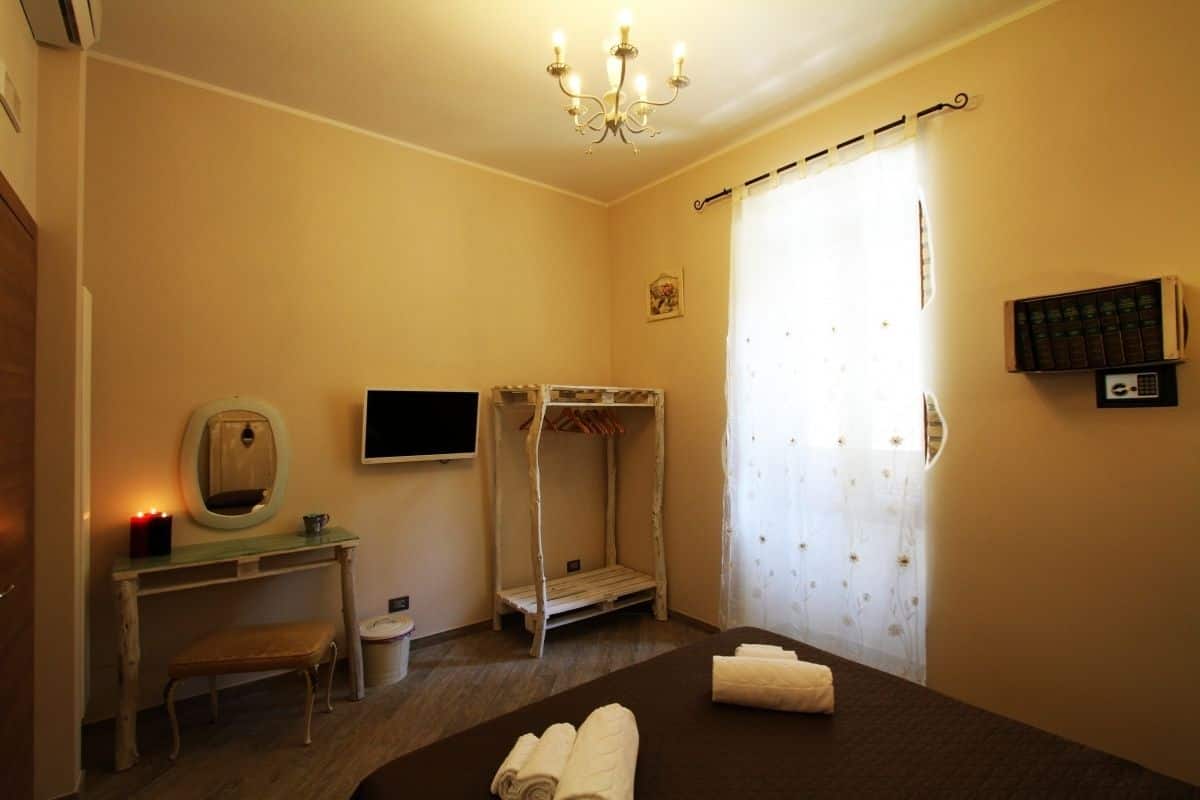 Premium bedding, memory-foam beds, in-room safe, individually decorated