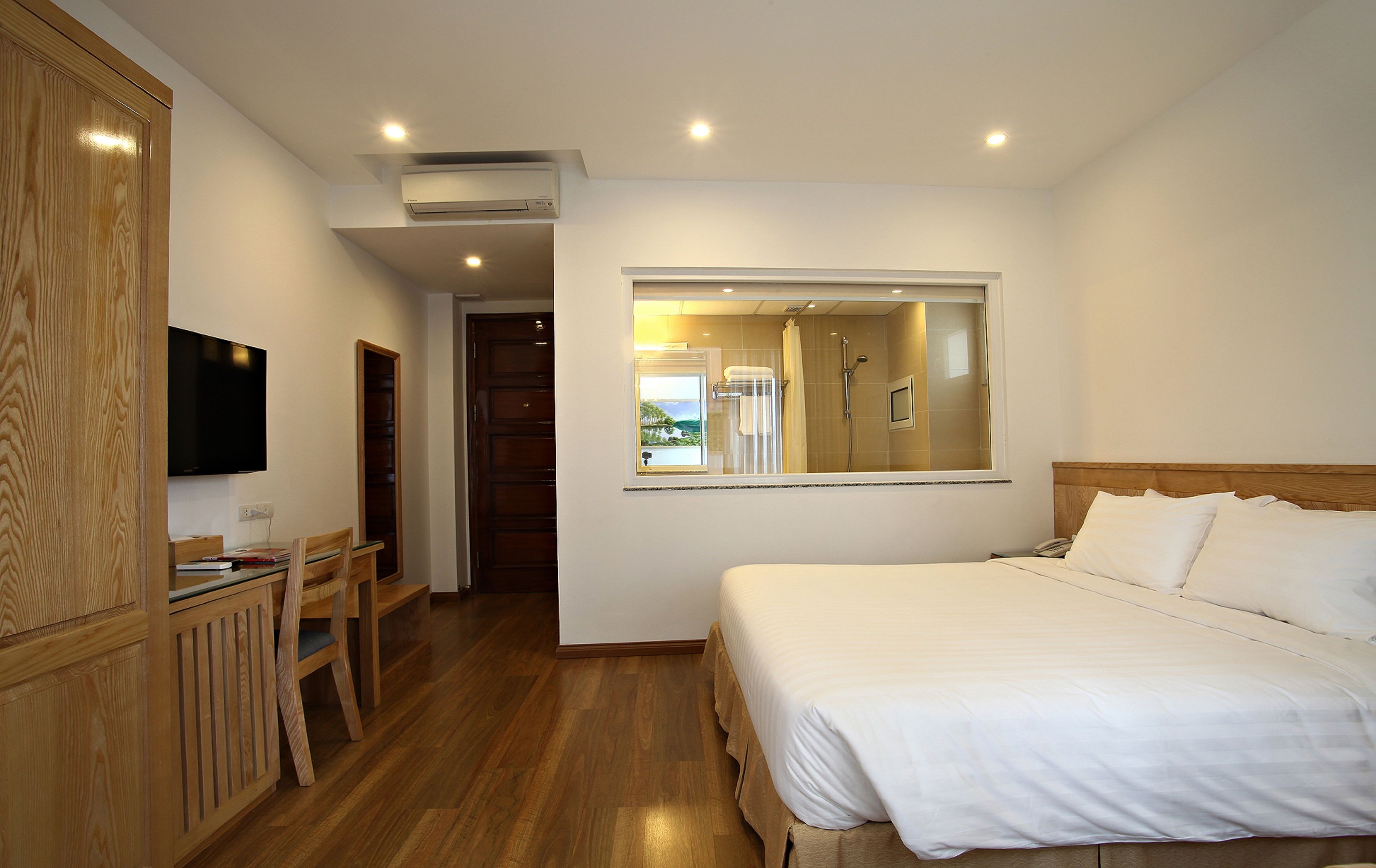 minibar, in-room safe, desk, blackout curtains