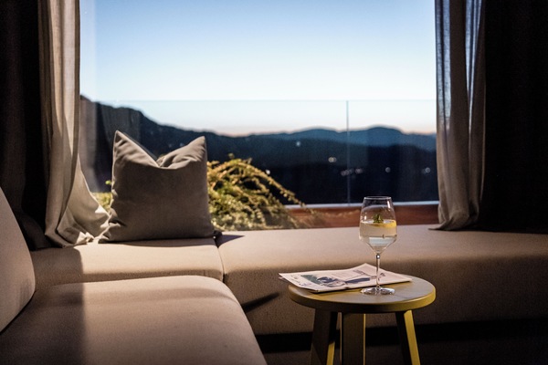 Apartment, 1 Schlafzimmer (Cortina) | Wohnbereich | Flachbildfernseher