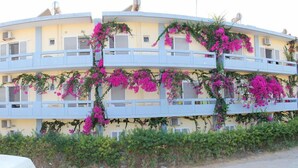 Exterior - Michel Apartments (Malevizi)