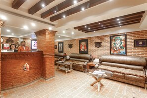 Lobby - Hotel Shreesu (Kathmandu)