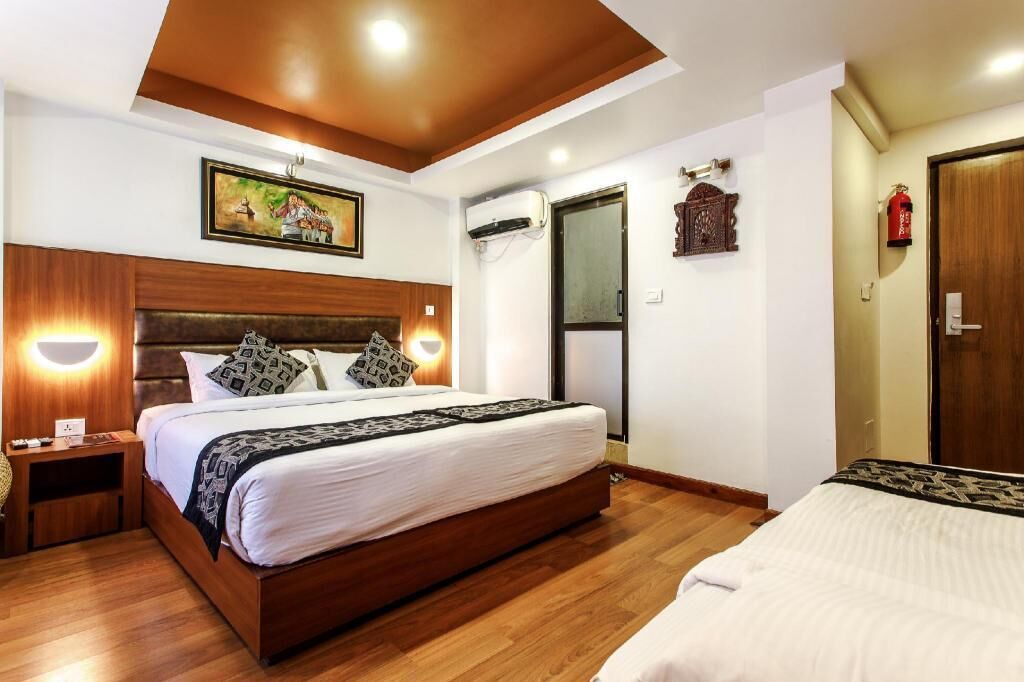 客房内保险箱、办公桌、隔音、免费 WiFi