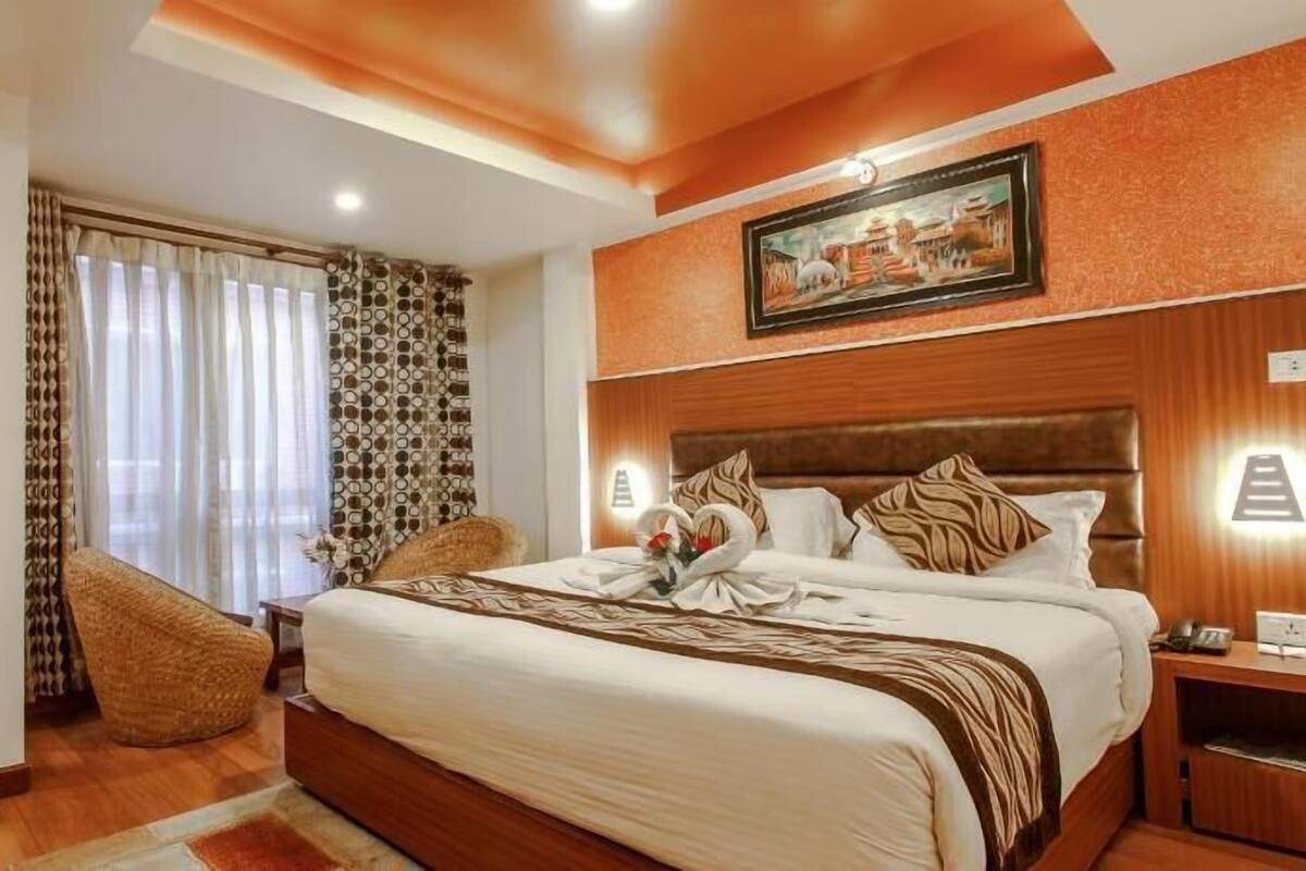 房內夾萬、書桌、隔音、免費 Wi-Fi