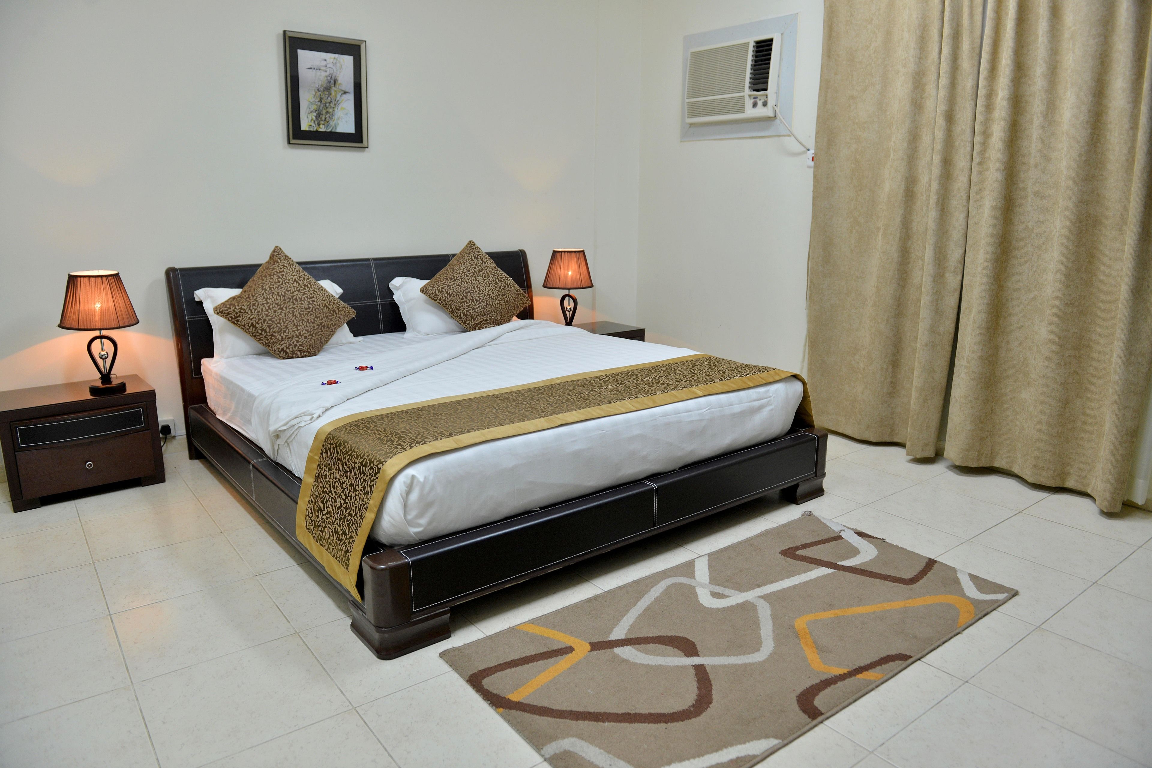 Minibar, iron/ironing board, free WiFi