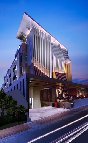 Depan hartanah
