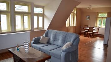 Apartment (Mansard 2+2) | Living room | Flat-screen TV