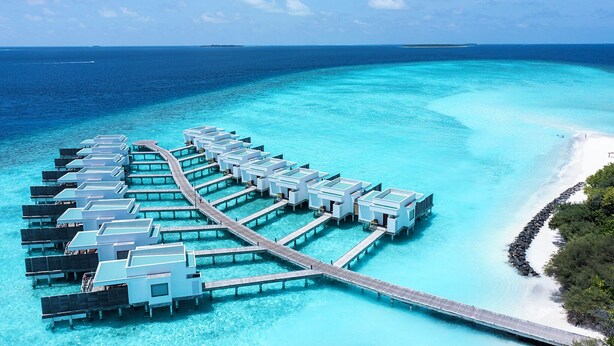 別墅 (Lagoon with Pool) | 1 間睡房、防敏寢具、羽絨被、特厚豪華床墊