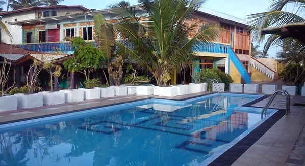 Udendørs pool