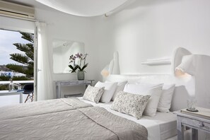 Superior Double Room | Soundproofing, iron/ironing board, free WiFi, bed sheets - Milos Hotel (Milos)
