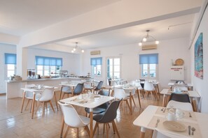 Dining - Milos Hotel (Milos)