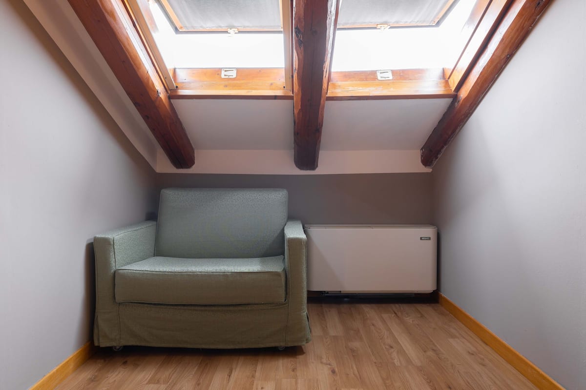 1 bedroom, premium bedding, down duvets, minibar