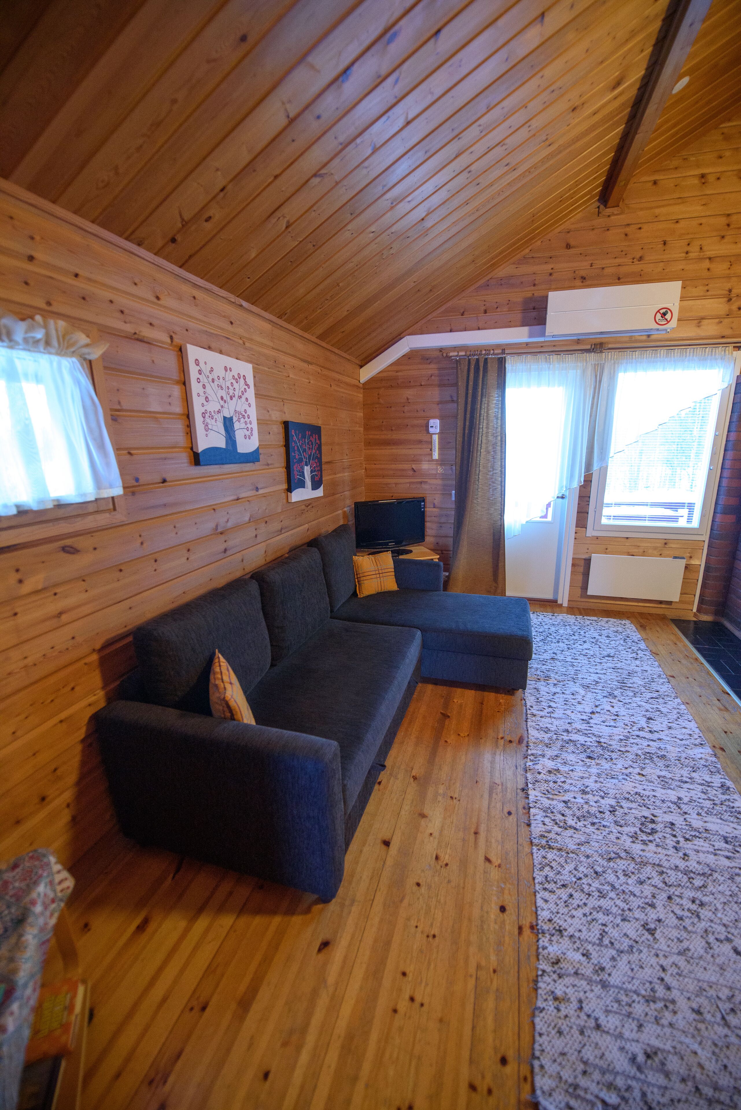 Småhus, badstue, ved innsjø | Utsikt fra rommet