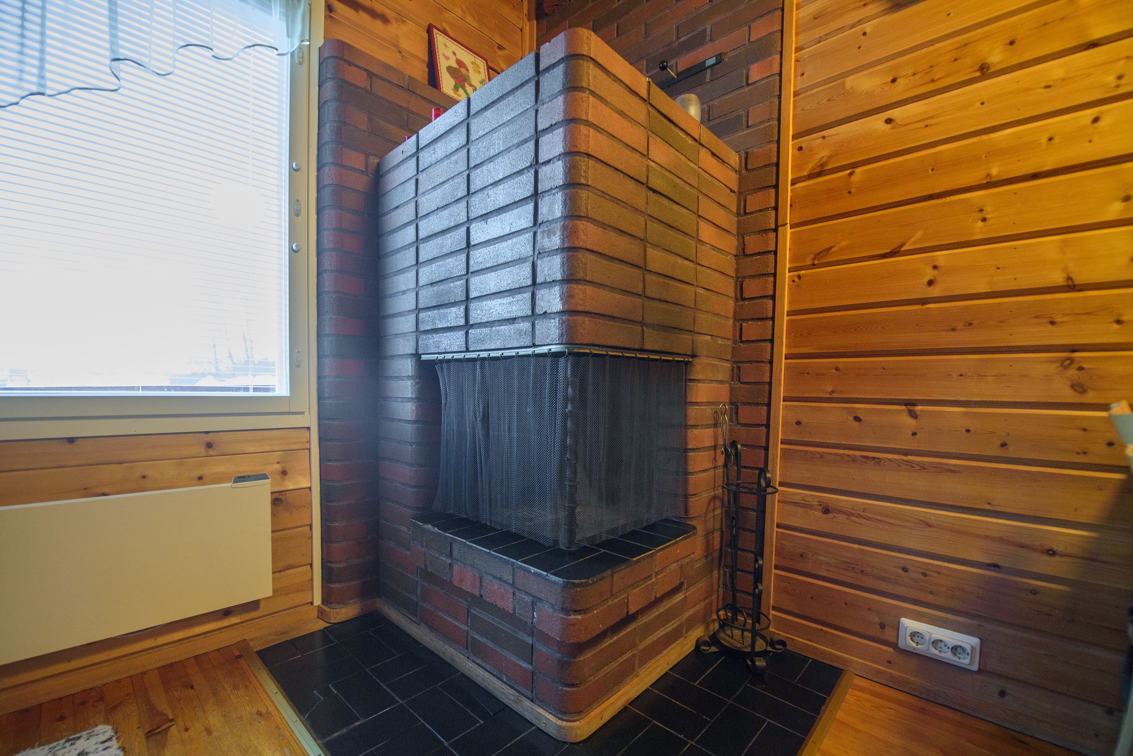 cottage, sauna, lakeside | 1 bedroom, premium bedding, soundproofing, rollaway beds