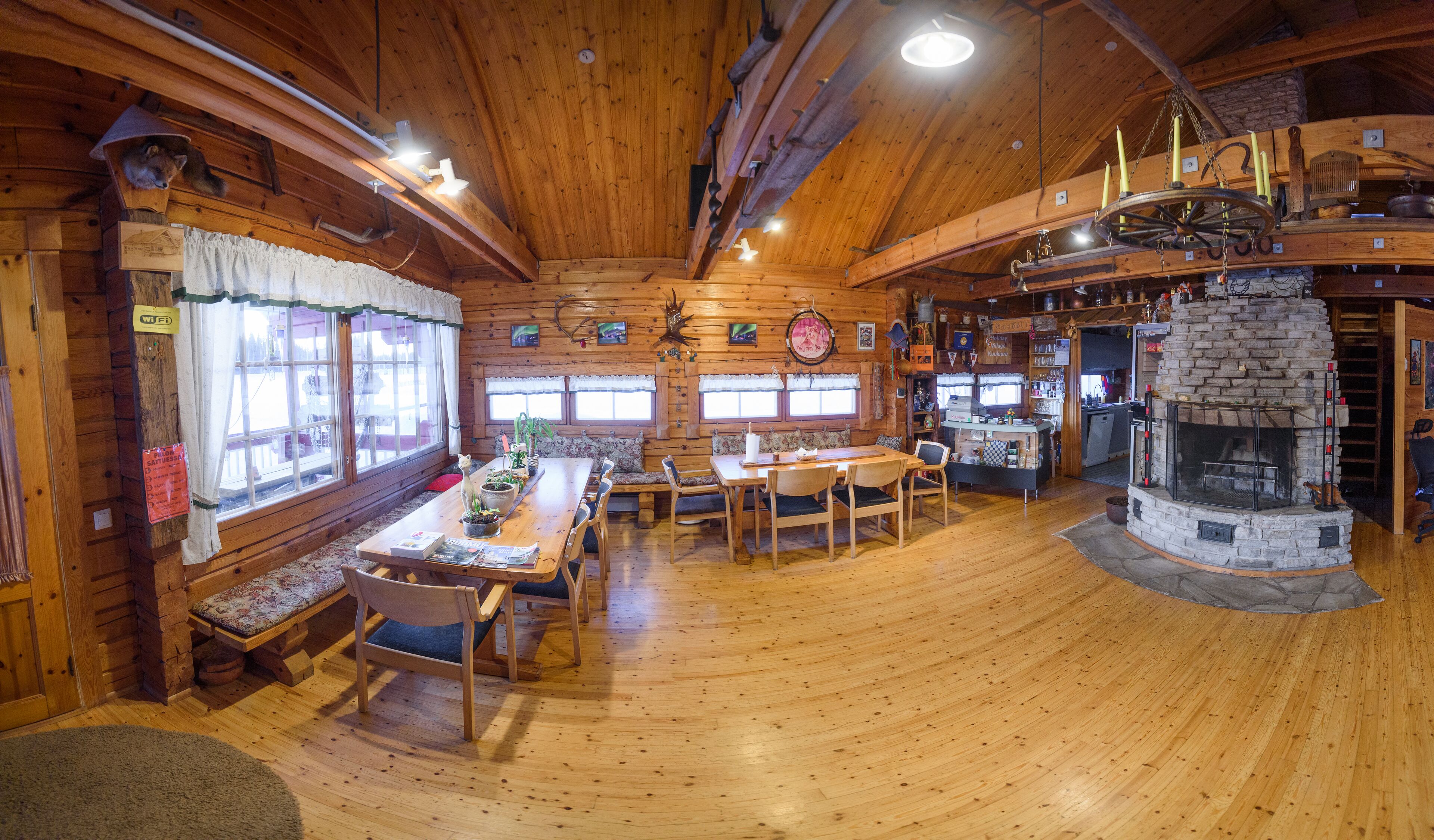 lunch, dinner, brunch served; local cuisine