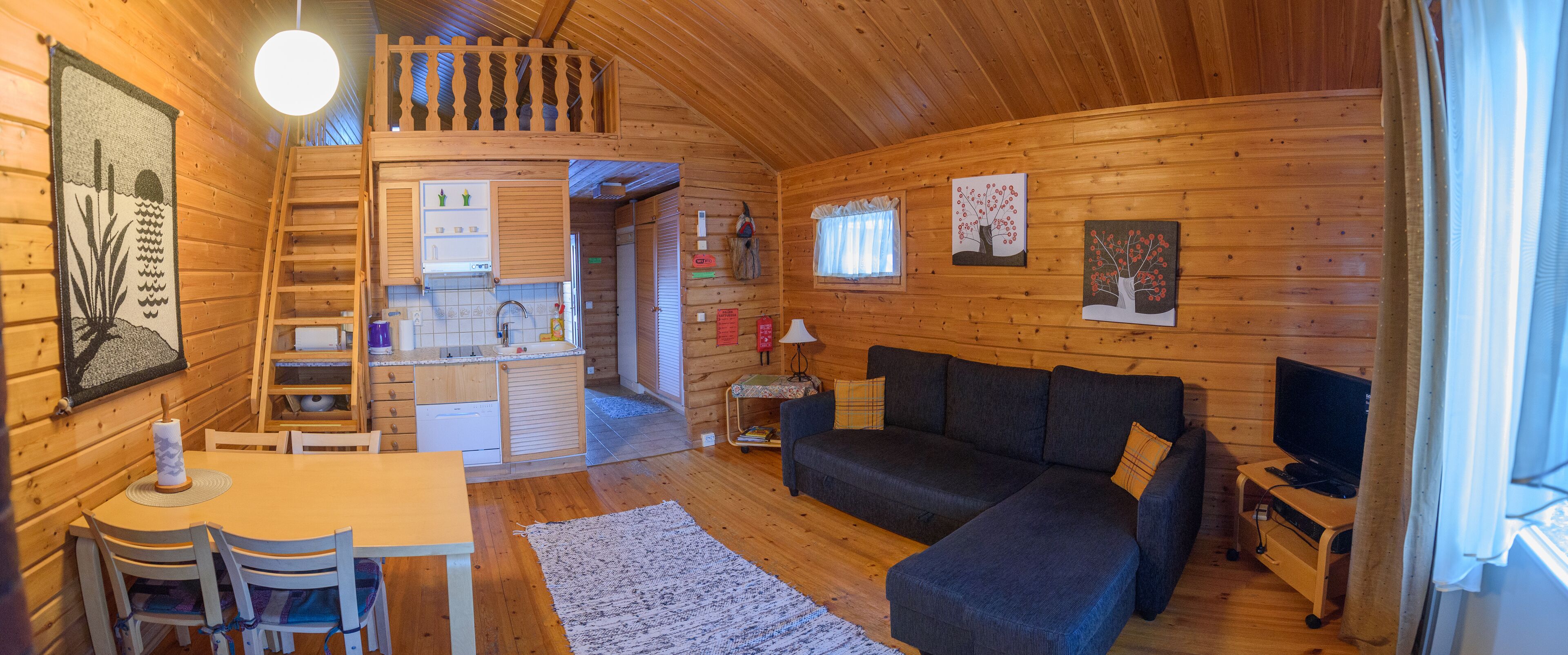 Casa de campo, sauna, junto al lago | Sistema de insonorización, camas supletorias, wifi gratis