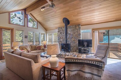 Atkin 4 Bedroom Holiday Home By Tahoe Truckee