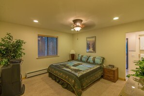 House, Multiple Beds (Gamara) - Gamara 3 Bedroom Holiday Home By Tahoe Truckee (Truckee)