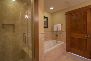 Condo, Multiple Beds (Iron Horse North) | Bathroom | Combined shower/bathtub, towels - Iron Horse North 3 Bedroom Holiday Home By Tahoe Truckee (Truckee)