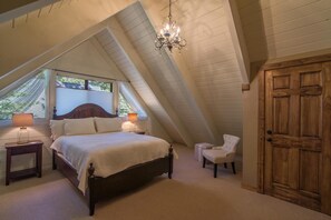 Family House, 3 Bedrooms, Mountainside | 3 bedrooms - Saunders 3 Bedroom Holiday Home By Tahoe Truckee (Truckee)