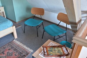 Coin salon dans le hall