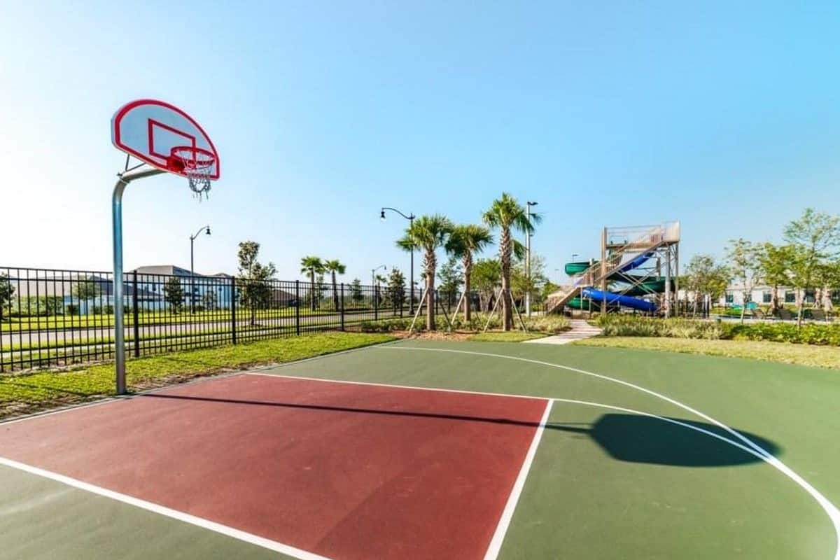 Condo, 2 Bedrooms, 2 Bathrooms (MLG) | Sports court