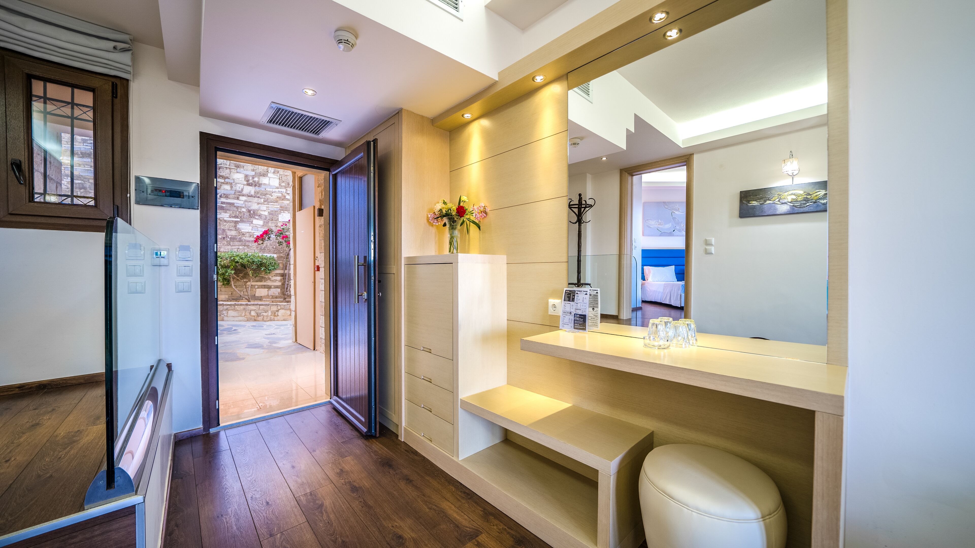 Photo - Forest Park Hotel