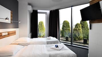 Classic Double or Twin Room, Private Bathroom | 1 bedroom, minibar, desk, iron/ironing board