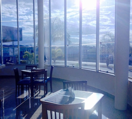 Free daily buffet breakfast. Habitat Hotel Pirassununga