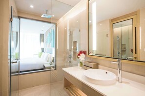 Premium bedding, Select Comfort beds, in-room safe - Avani+ Hua Hin Resort (Cha-am)