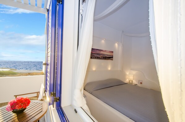 Junior Suite | Balcony - Villa Sosanna (Milos)