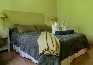 Classic Cabin, 1 Bedroom, Kitchen, Pool View | View from room - Complejo las Calandrias (Sierra de la Ventana)