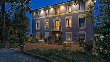 Facciata della struttura