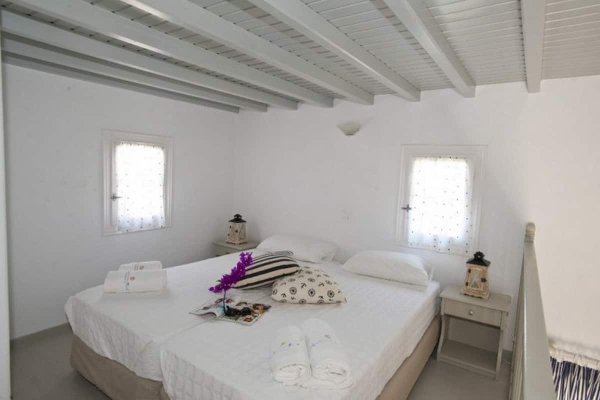 Superior Apartment (Split Level)