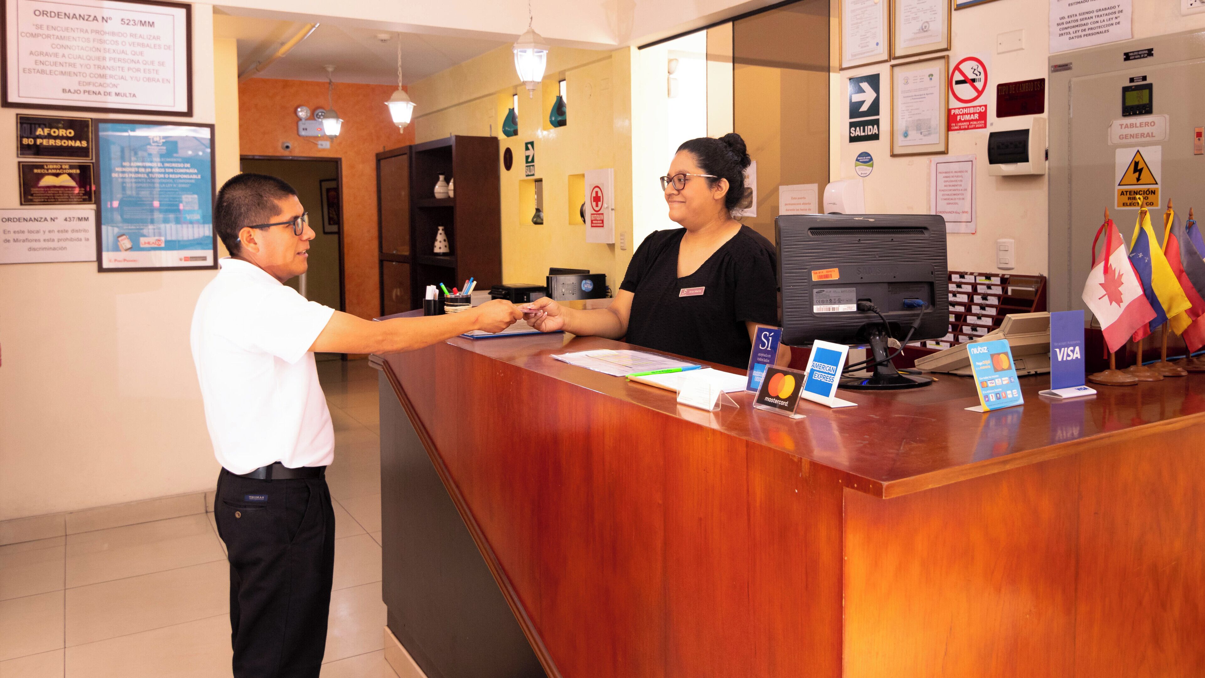 Foto - Hotel El Farolito