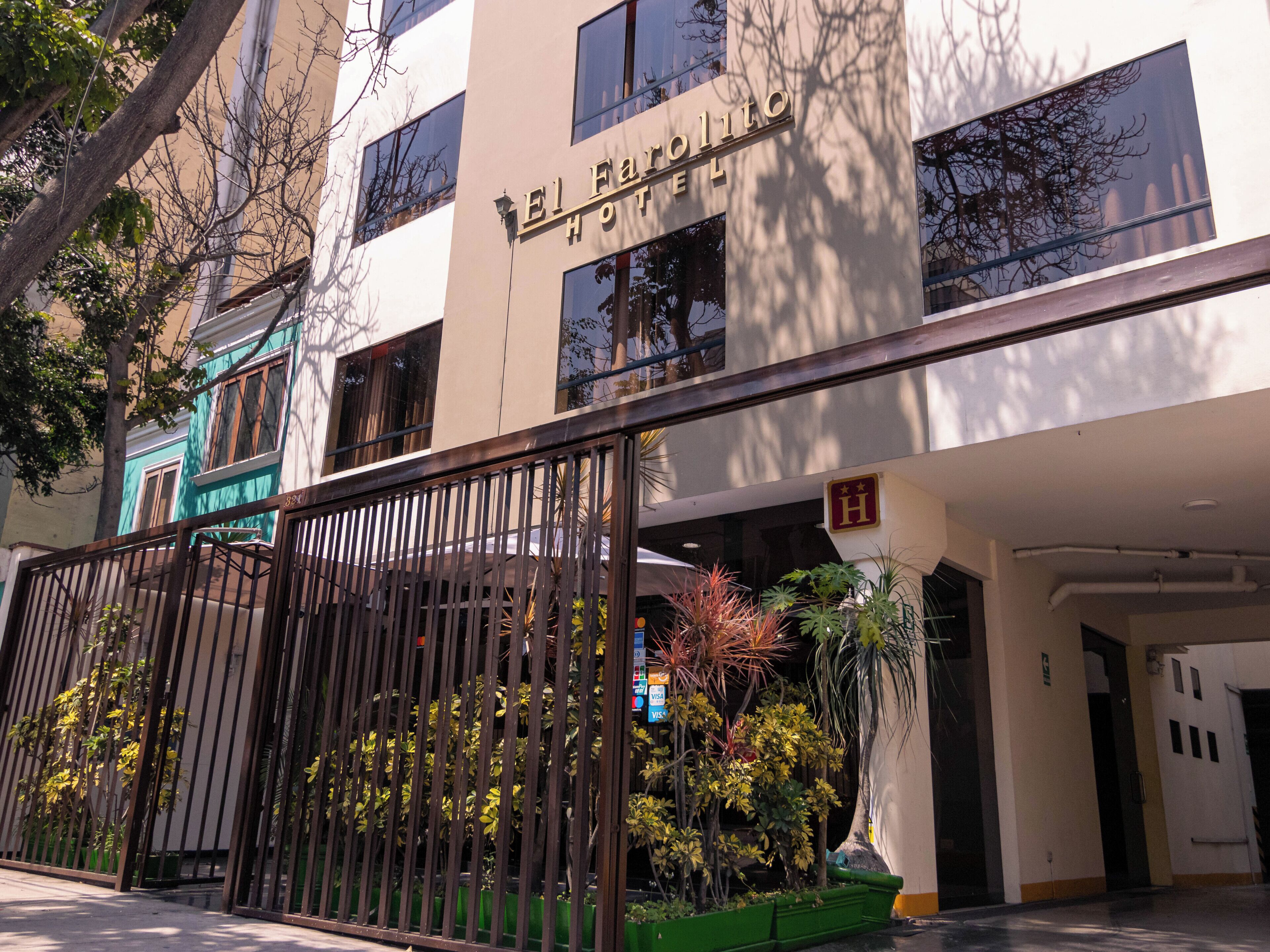 Fachada de la propiedad